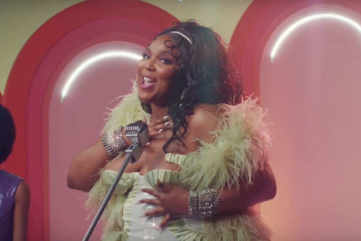 Lizzo raises a toast to her unwavering selfconfidence in ‘Juice’