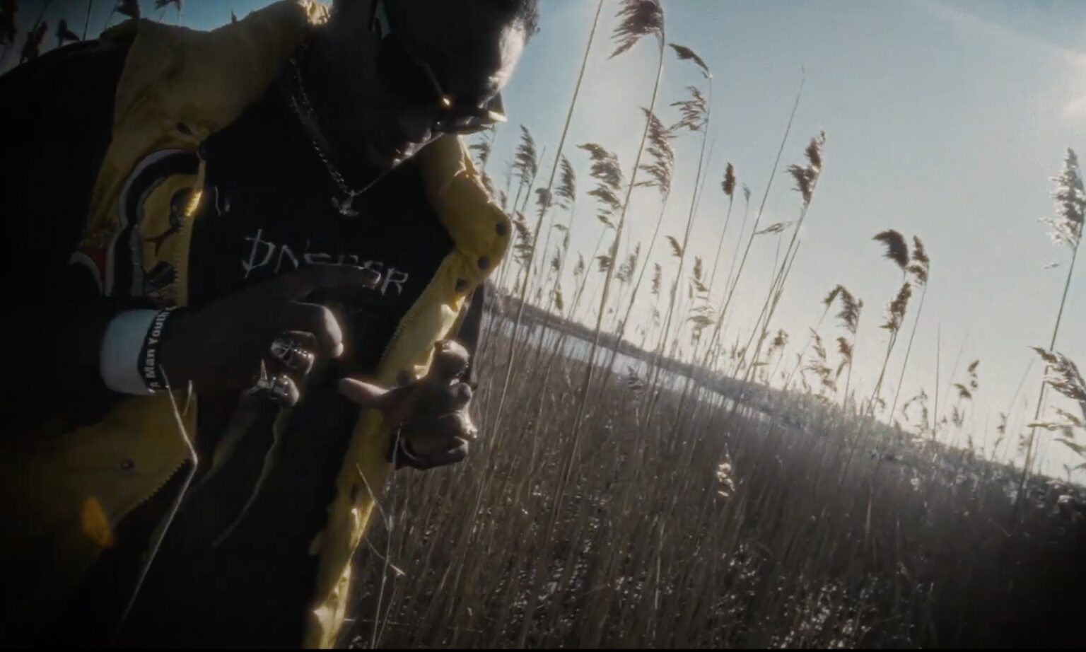 whytri-and-jon-glass-create-close-encounters-in-new-video-ughk