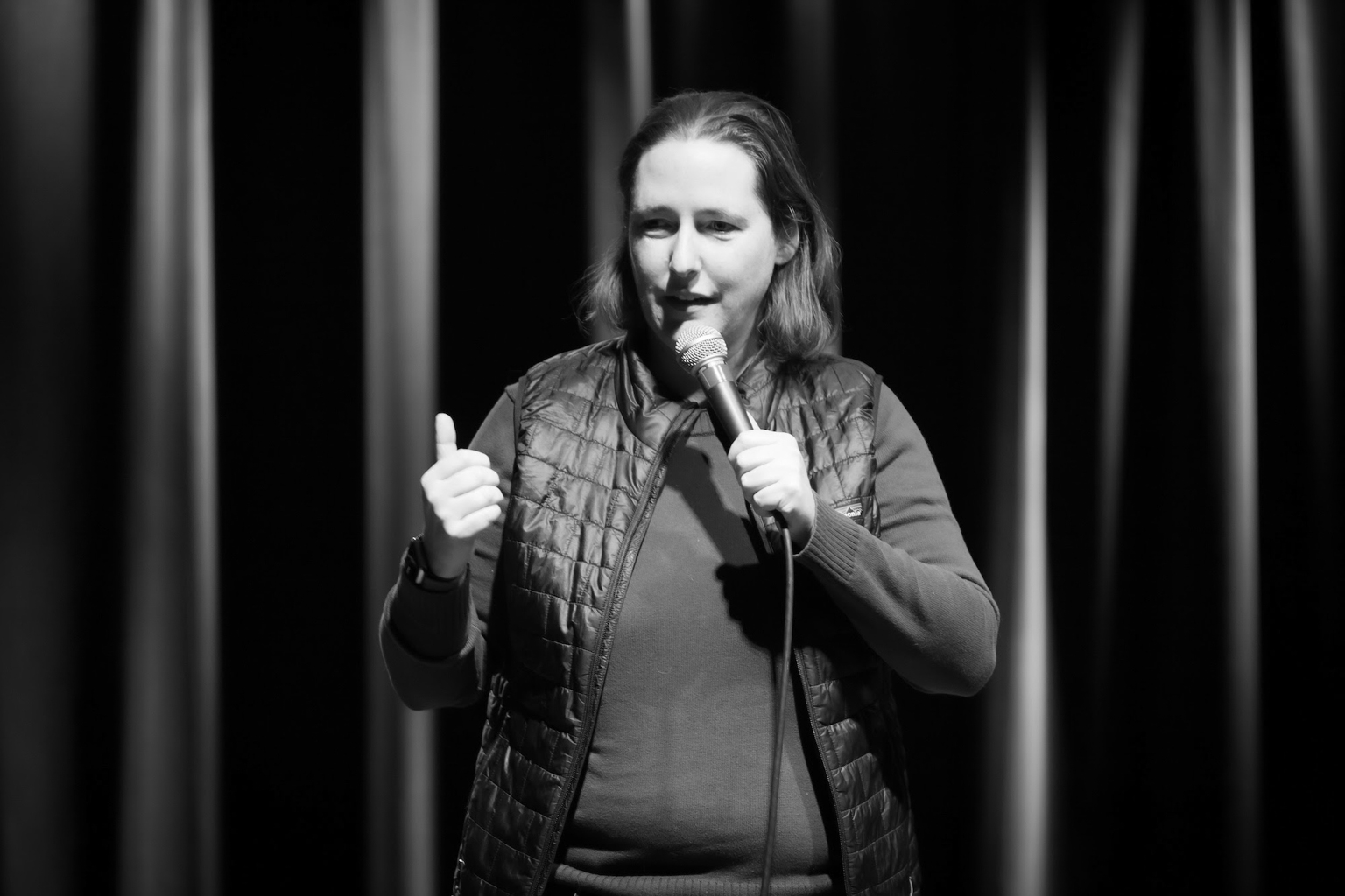 Janet McNamara’s comedic genius shines in ‘Not Smart Enough’